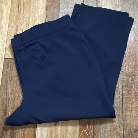 Catherines Navy Blue Flat Front Right Fit Curvy Trouser Slacks 24W Petite - Picture 2 of 12